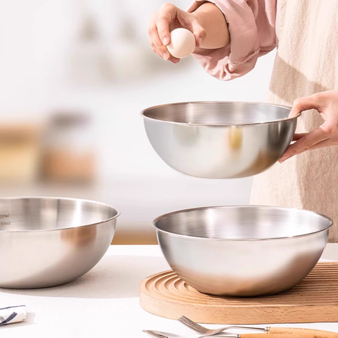 Premium 304 Stainless Steel Mixing Bowl with Measuring Scale and Lid
