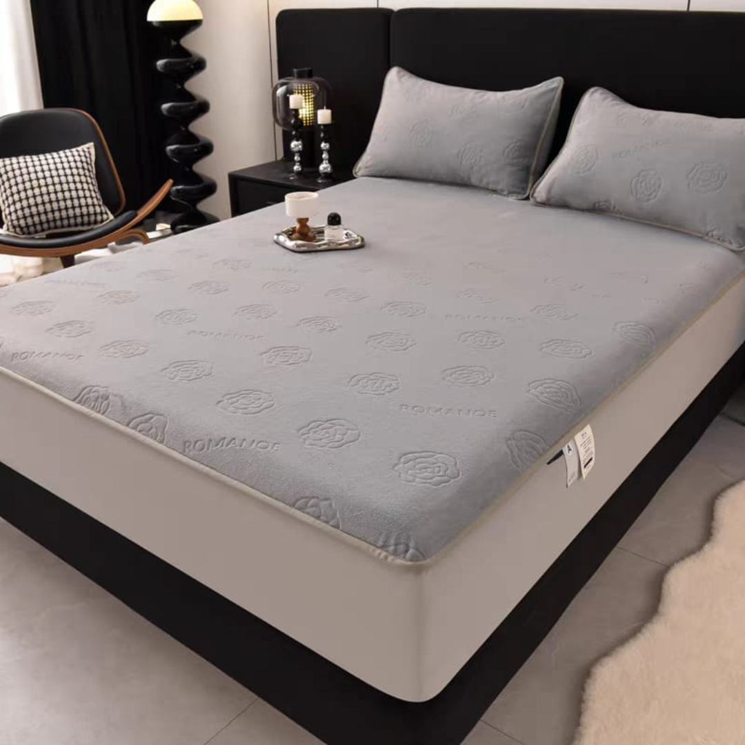 360° Coverage Waterproof Milk Fleece Fitted Bedsheet with Pillow Covers