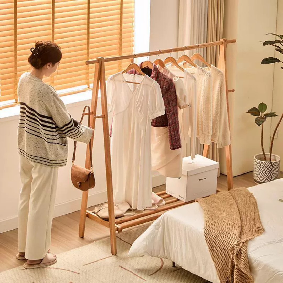 HOMERO Elegant Solid Wood Standing Foldable Organizer Rack