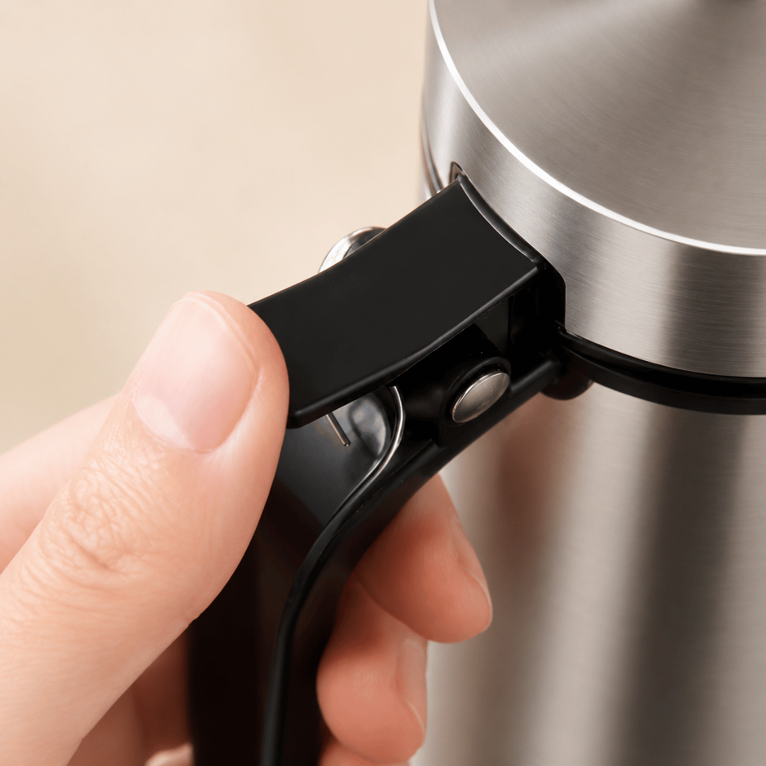 Premium Stainless Steel Oil Dispenser with Auto Flip Lid 650ml