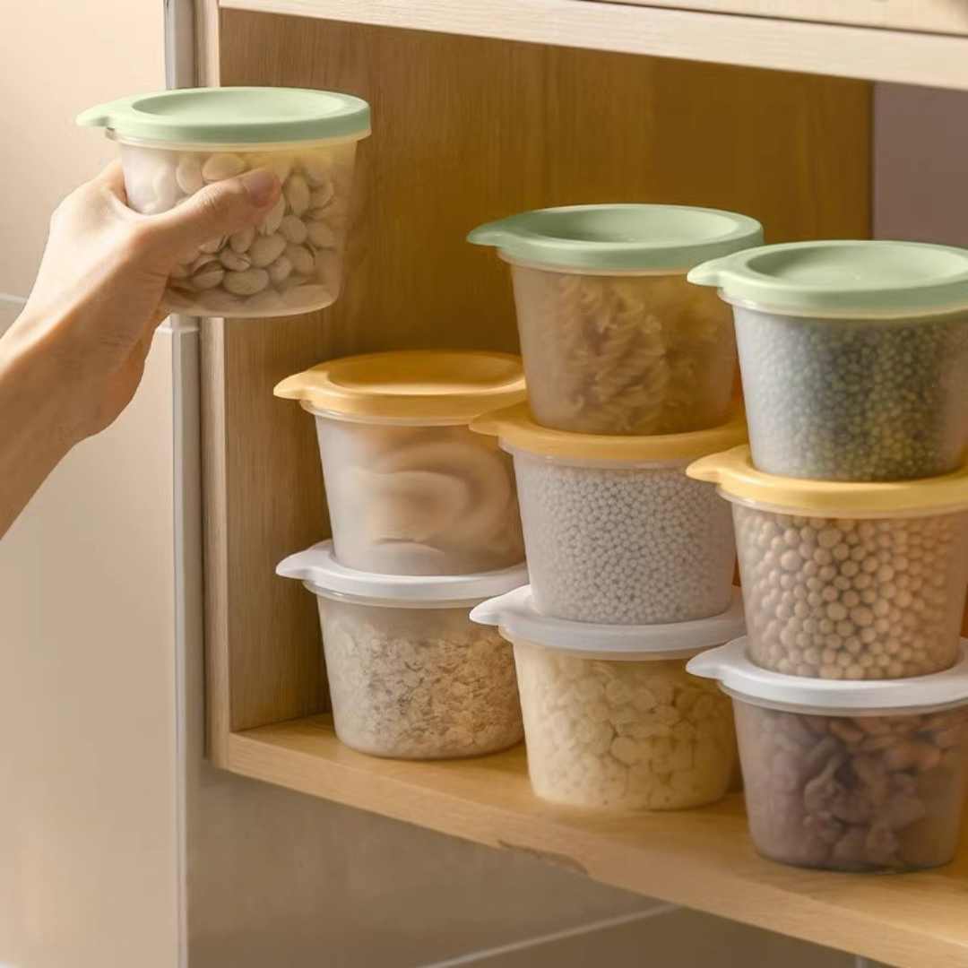 Compact Stackable Refrigerator Fruit Storage Box with Airtight Seal