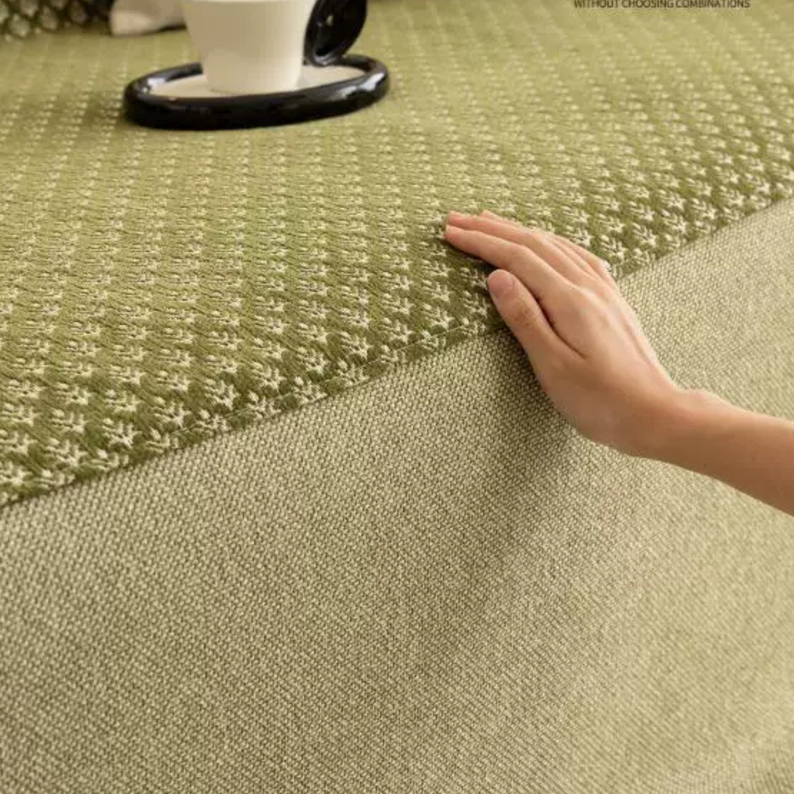 Soft Breathable Chenille Waffle Sofa Throw Cover with Elegant Tassel Finish