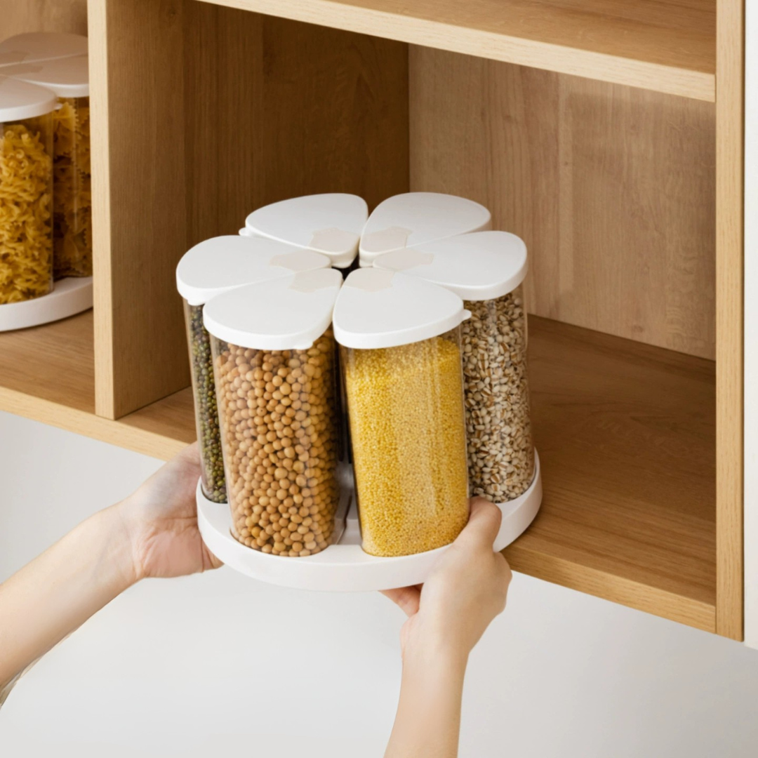 Homero 360 Degree Transparent Grain Storage Container with Rotating Base - 670ml Capacity