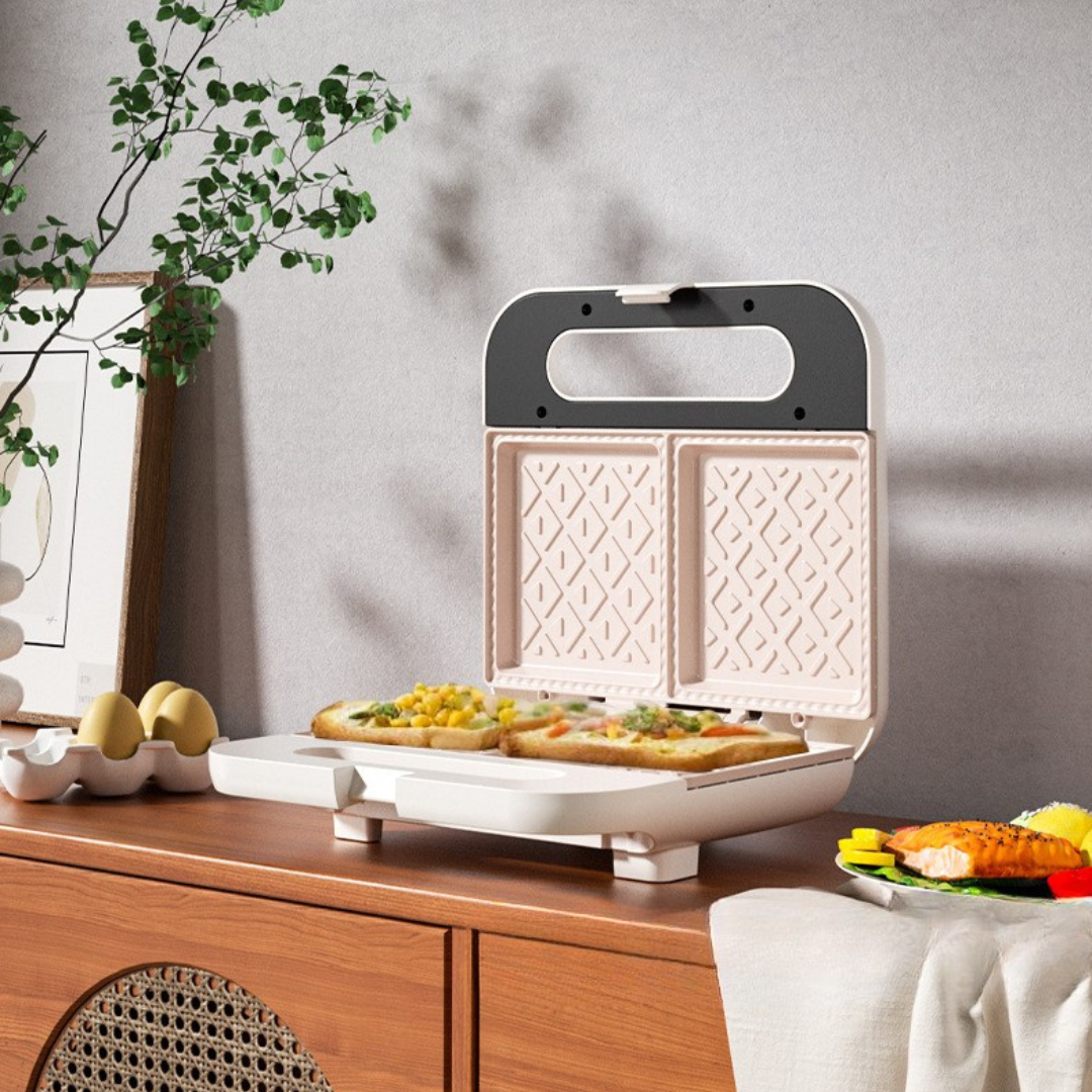Electric Sandwich Maker with Fast Heating Non Stick Plates - 750W