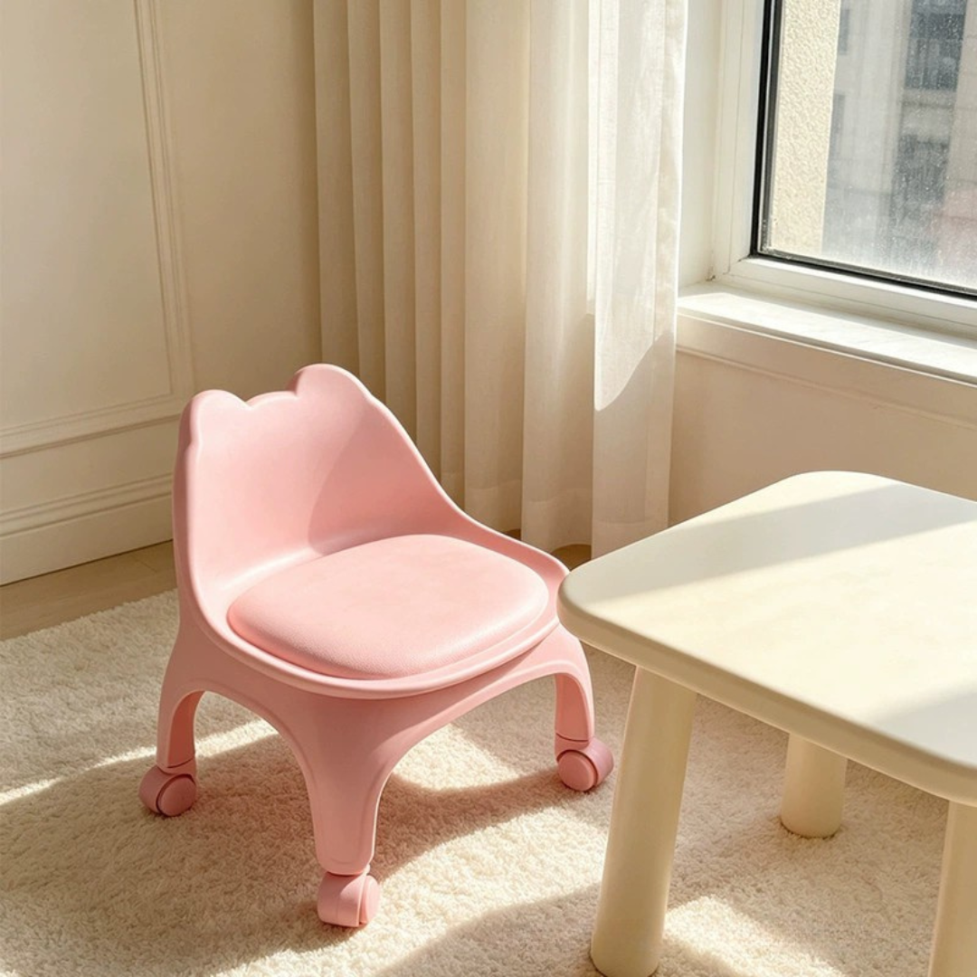 Cute Bear Baby Bucket Plastic Chair with Wheels
