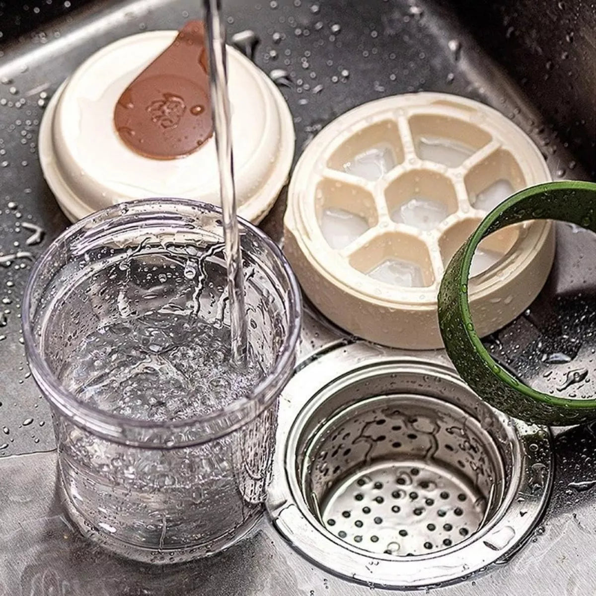 2-in-1 Ice Cube Tray and Water Bottle