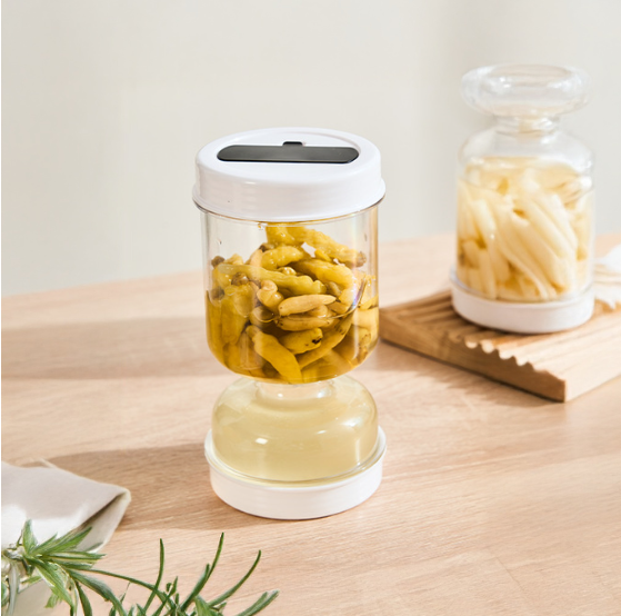 Homero Multi-Purpose Hourglass Jar with Strainer 1.1L