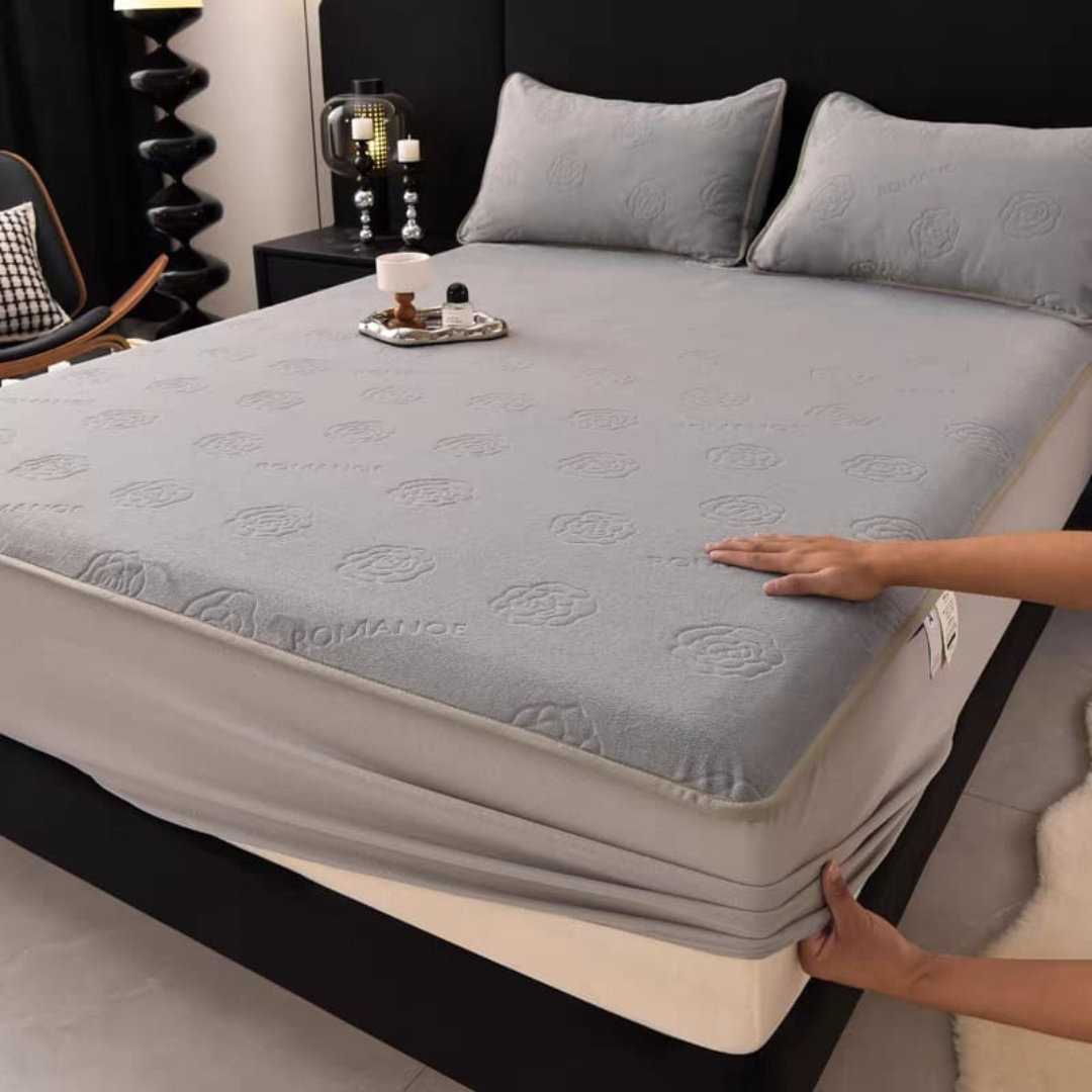 360° Coverage Waterproof Milk Fleece Fitted Bedsheet with Pillow Covers