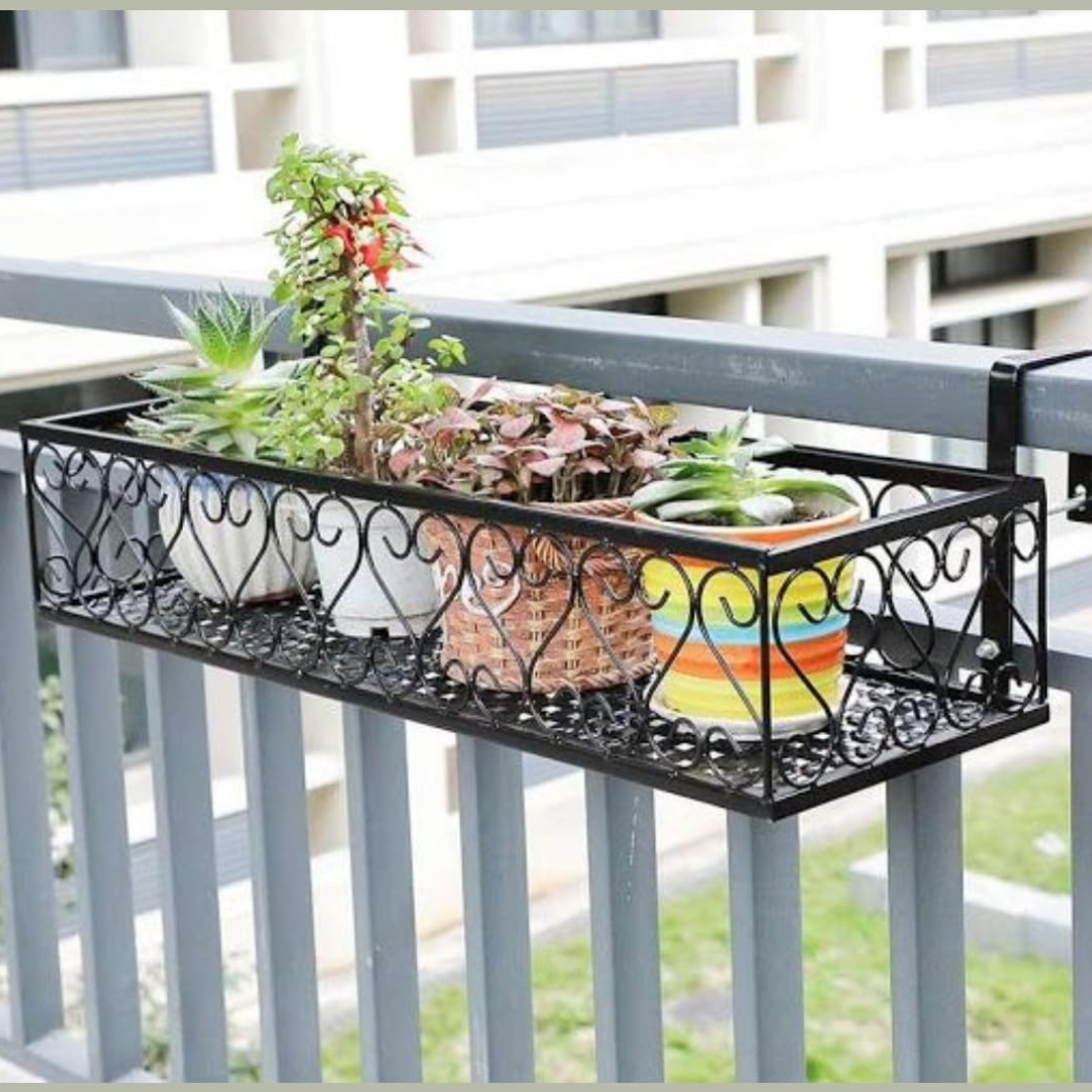 Heavy Duty Hanging Plant Shelf Decorative Railing Pot Stand