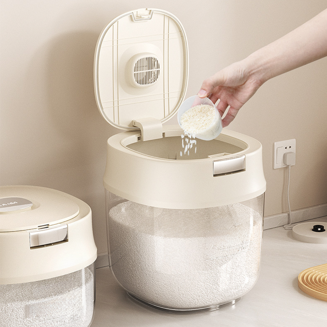 Large Capacity Round Storage Container with Sealed Lid
