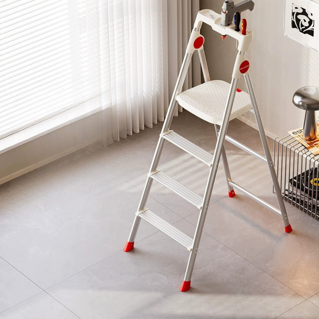 HOMERO Premium Foldable Aluminum Lightweight Anti-Slip Design 4-Step Model Ladder