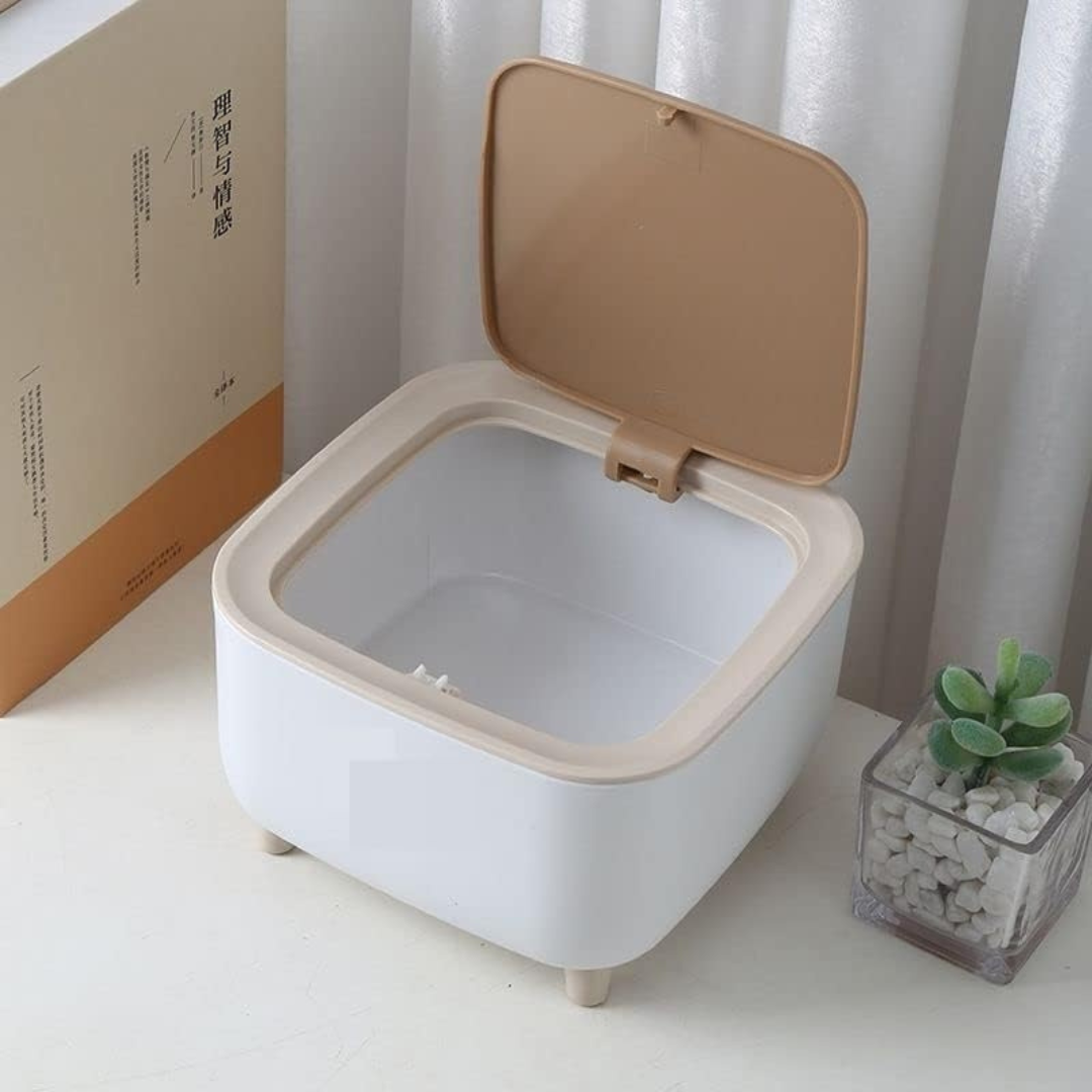 Homero Modern Square Trash Bin with Lid and Wooden Legs