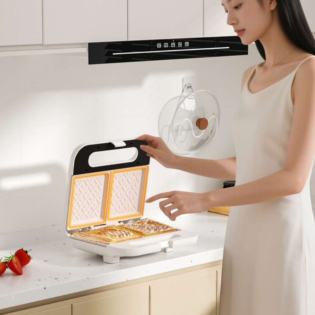 Electric Sandwich Maker with Fast Heating Non Stick Plates - 750W
