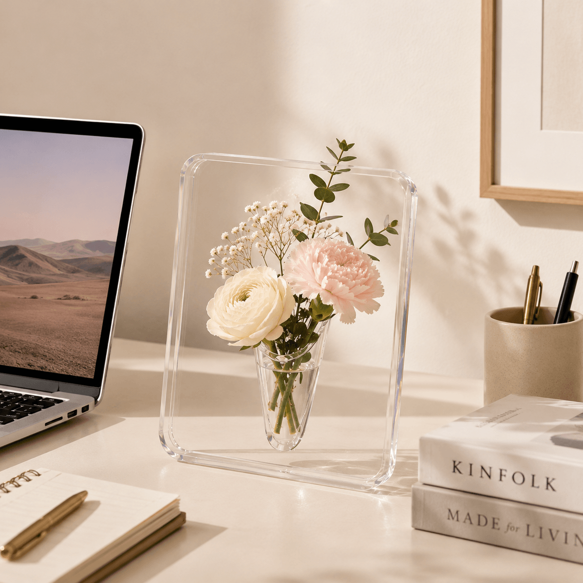 Decorative Modern Vase Floral Arranger for Home and Office Decor