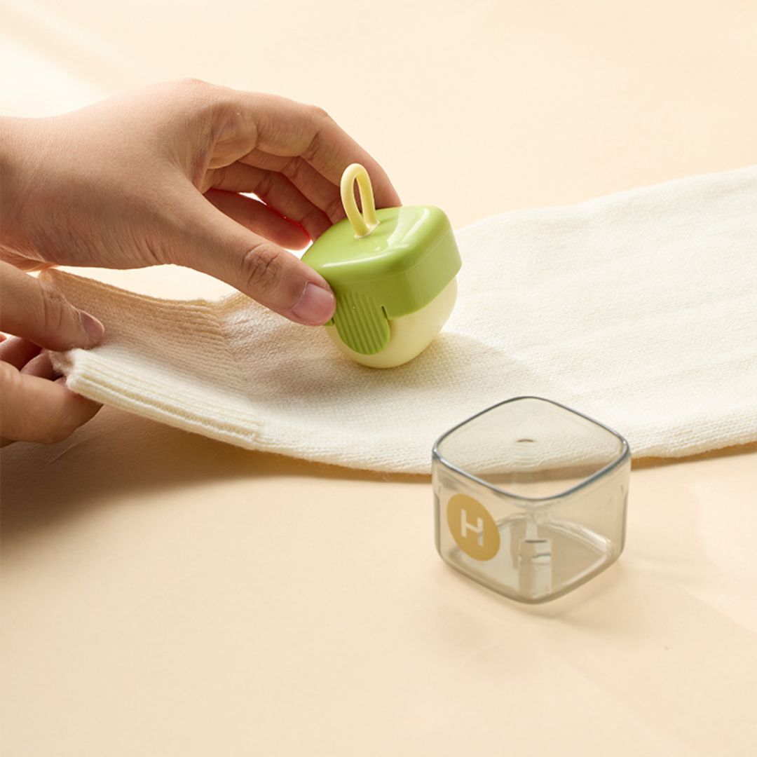Fresh Roll Portable Lint Remover
