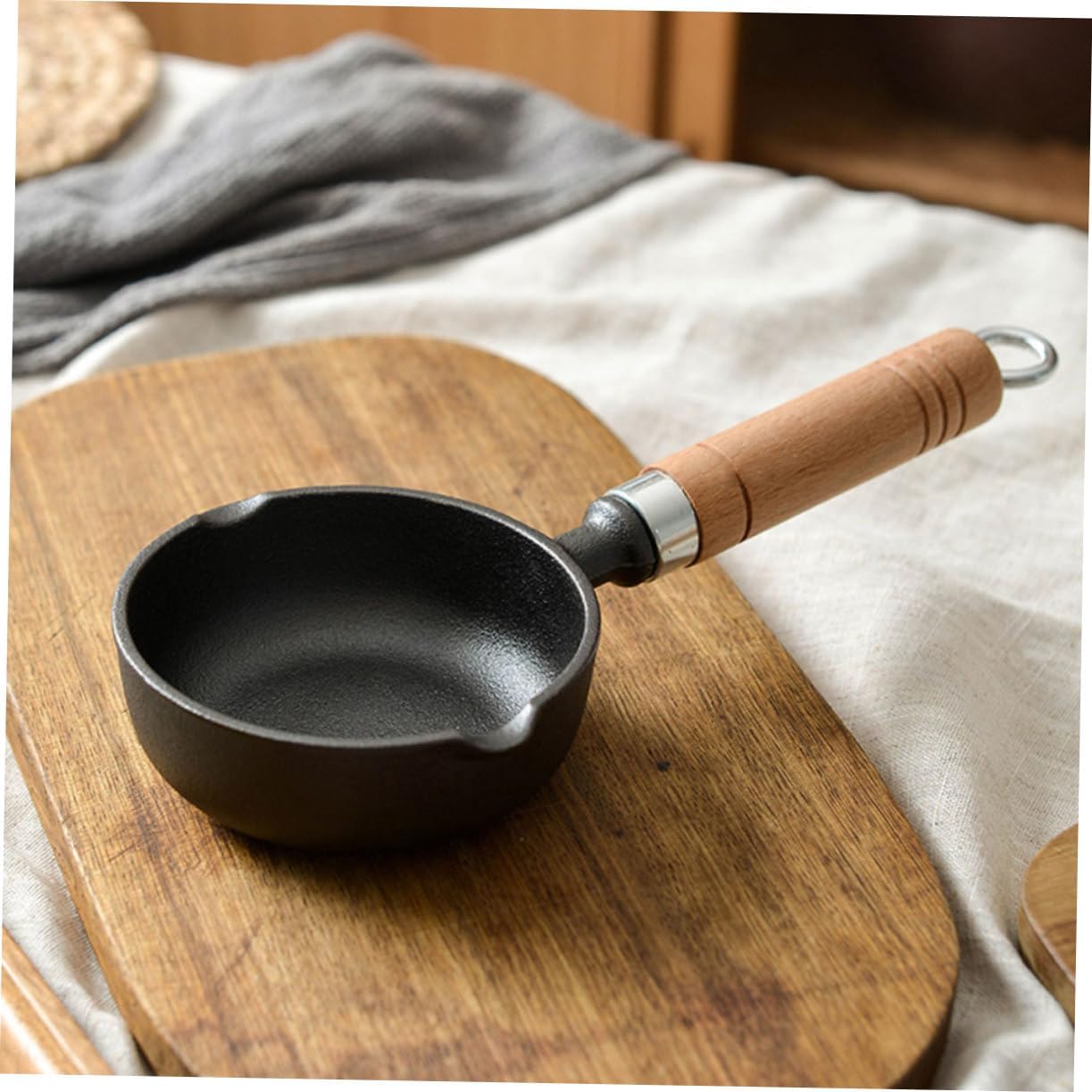 Homero Cast Iron Deep Frying Pot with Wooden Handle - 11cm Diameter