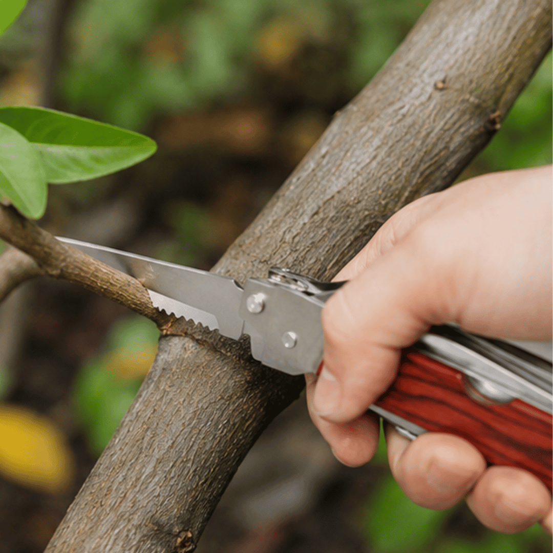 16 in 1 Multi Function Survival Hammer with Multiple Emergency Rescue Tools