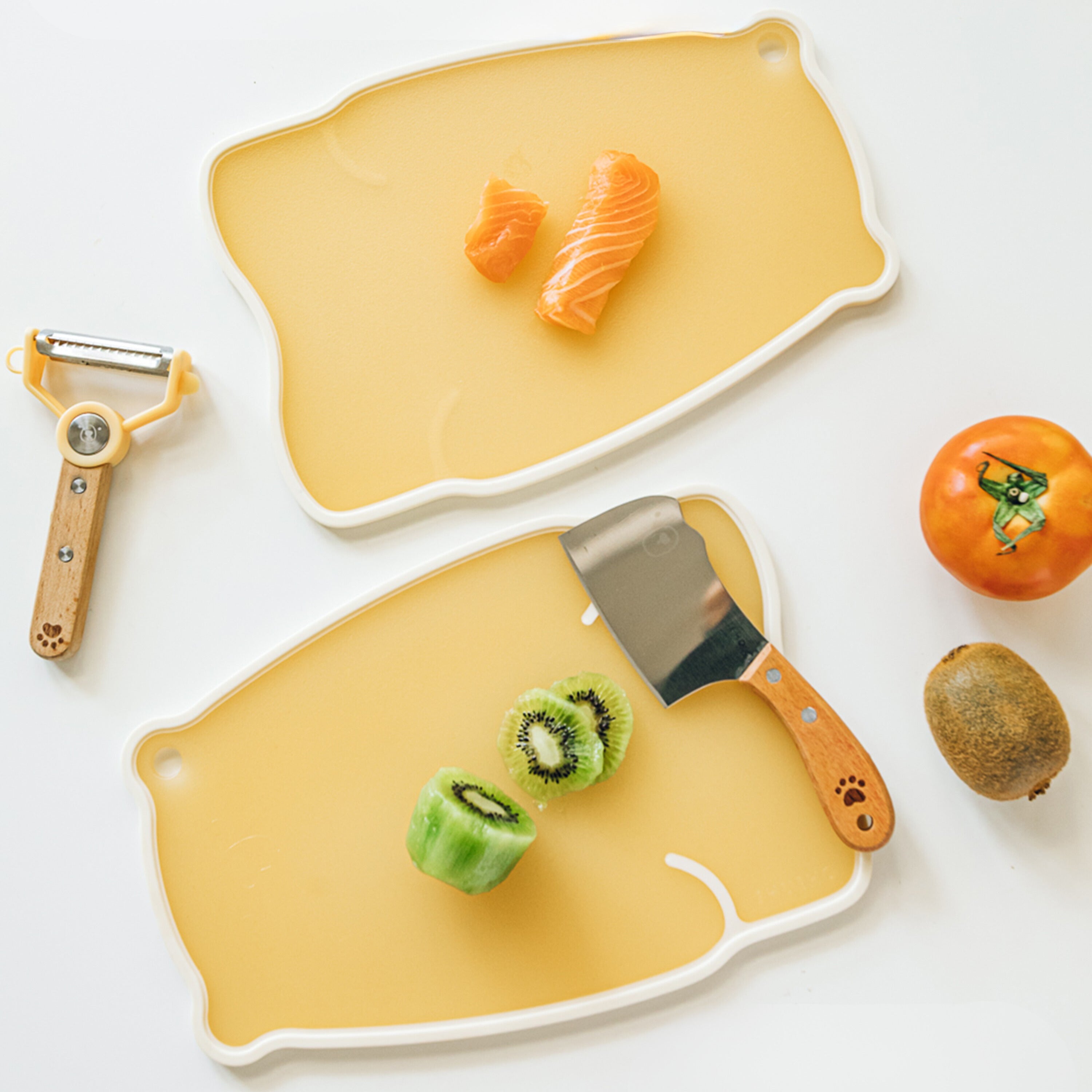 Cute Bear Shaped Multipurpose Kitchen Chopping Board