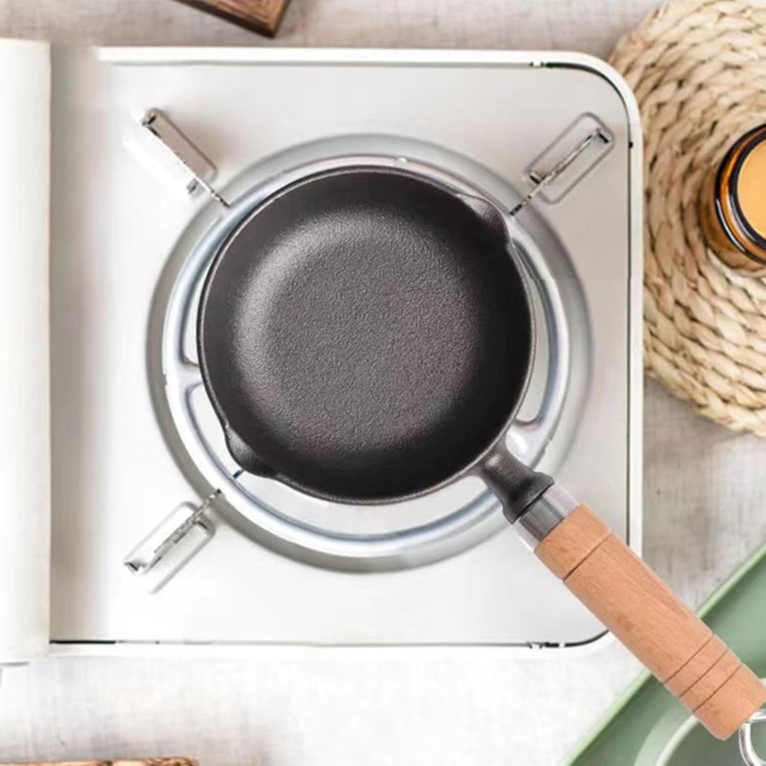 Homero Cast Iron Deep Frying Pot with Wooden Handle - 11cm Diameter