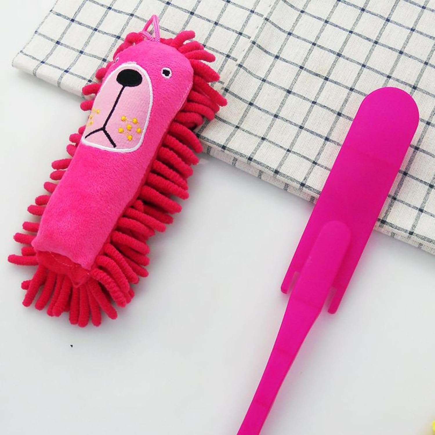 Microfiber Cartoon Duster Brush