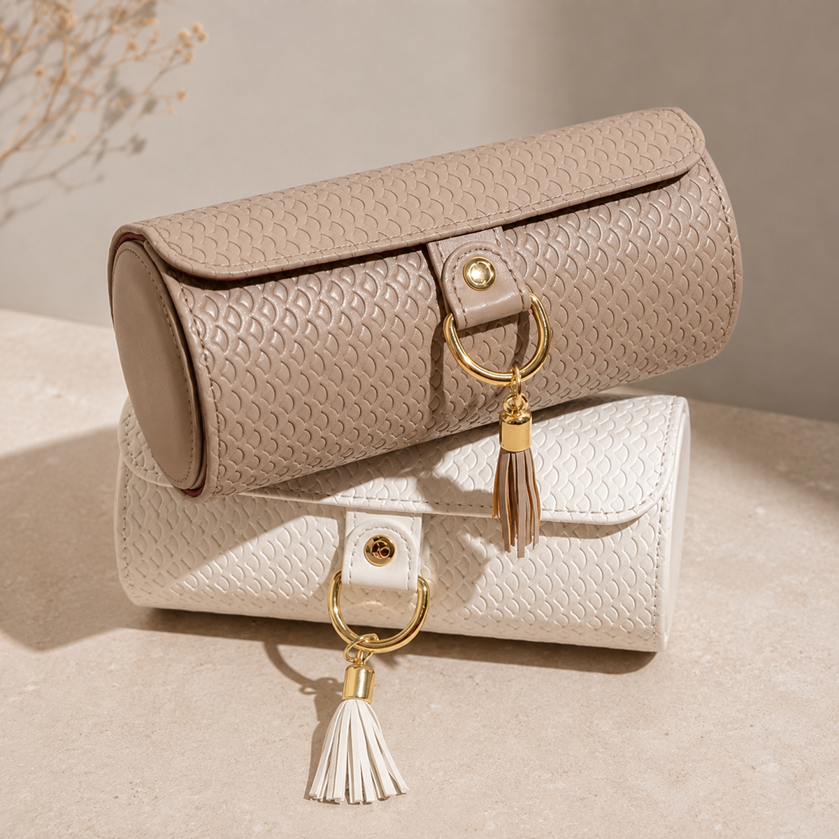 Homero Stylish and Portable 3-Layer Foldable Jewellery Case