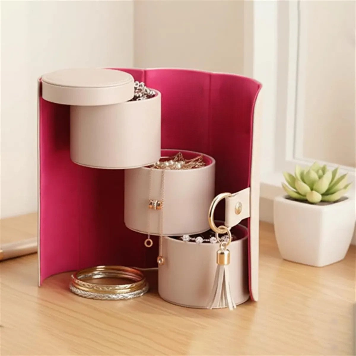 Homero Stylish and Portable 3-Layer Foldable Jewellery Case